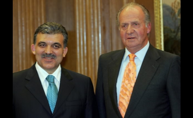 El Rey con el Ministro de Asuntos Exteriores de Turquía