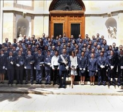 Los Príncipes de Asturias con los nuevos tenientes y alféreces del Ejército del Aire