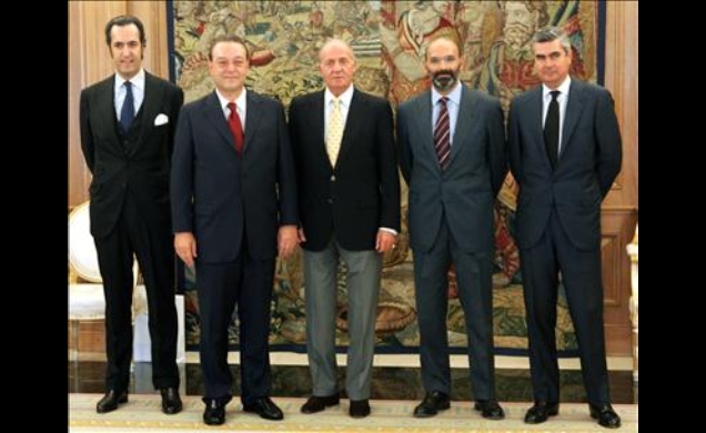 Su Majestad el Rey con Don Jaime de Marichalar, Oswald Gruebel, Fernando Abril-Martorell y Miguel Matossian