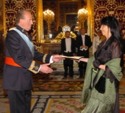 Embajadora de la República de Bolivia