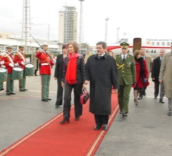 Llegada al Aeropuerto de Argel

21 de febrero de 2005