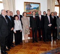Almuerzo en honor de Sus Majestades los Reyes en la residencia del Director General de la Oficina de Naciones Unidas en Ginebra.