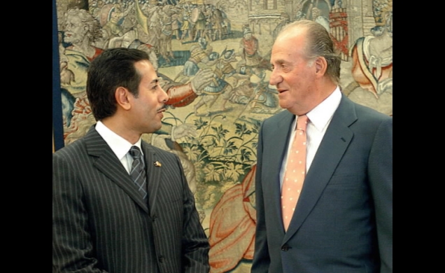 El Rey con el ministro de Economía y Comercio de Qatar