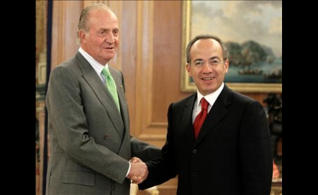 Su Majestad el Rey saluda al Presidente de los Estados Unidos Mexicanos