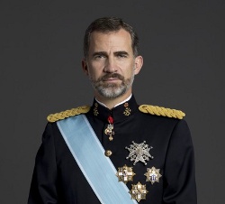 Click para ampliar - Su Majestad el Rey Don Felipe VI con uniforme de gran etiqueta de Capitán General del Ejército de Tierra