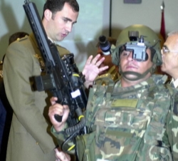 El Príncipe de Asturias durante la visita al Mando de Adiestramiento y Doctrina del Ejército de Tierra