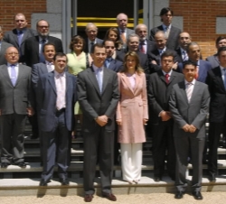 Los Príncipes con la representación de la Asociación Española de Editoriales de Publicaciones