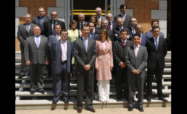 Los Príncipes con la representación de la Asociación Española de Editoriales de Publicaciones