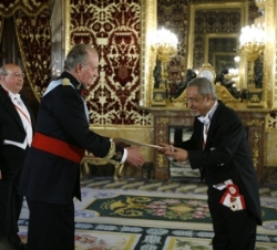 Don juan Carlos recibe la Credencial del Embajador de la República de Djibouti