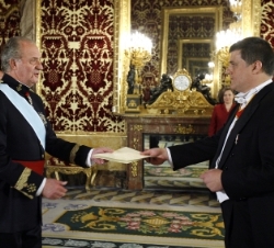 Su Majestad el Rey recibe las Credenciales del Embajador de la República de Eslovenia
