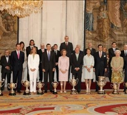 La Familia Real junto a los galardonados con los Premios Nacionales del Deporte