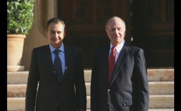 Su Majestad el Rey con el presidente del Gobierno, José Luis Rodríguez Zapatero