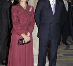 Don Juan Carlos y Doña Sofía a su llegada a la recepción