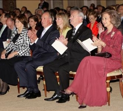 Los Reyes junto al Presidente de la República Eslovaca y Señora durante el concierto
