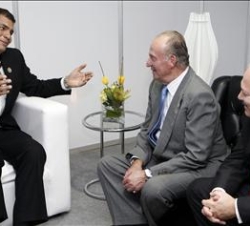 Encuentro de Su Majestad con el Presidente de Ecuador, Rafael Correa, en presencia del ministro de Asuntos Exteriores y de Cooperación