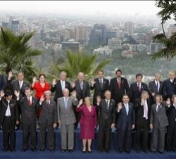Fotografía de familia de los Jefes de Estado y de Gobierno participantes en la Cumbre