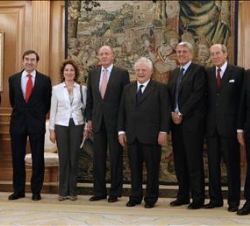 Don Juan Carlos junto al Consejo de Administración del Grupo Unidad Editorial