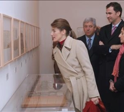 Los Príncipes de Asturias visitan la exposición "El Laboratorio de España. La Junta para ampliación de Estudios e Investigaciones Científicas&quo