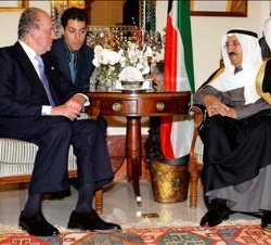Don Juan Carlos y el Emir de Kuwait, durante el encuentro