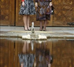 Su Majestad la Reina y la Primera Dama de Siria, Asma Al-Assad en la Alhambra de Granada