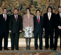 La Princesa de Asturias junto a la representación de la Federación de Asociaciones de Scouts de España