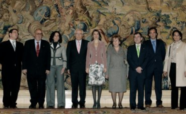 La Princesa de Asturias junto a los miembros del Patronato de la Fundación Leticia Castillejo