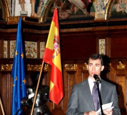 Don Felipe, durante su discurso en el almuerzo ofrecido por el alcalde de Gdansk