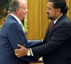 Don Juan Carlos con el gobernador del Estado de Nuevo México, Sr. Bill Richardson