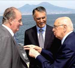 El Rey conversa con los Presidentes de Italia y Portugal en Villa Rosebery