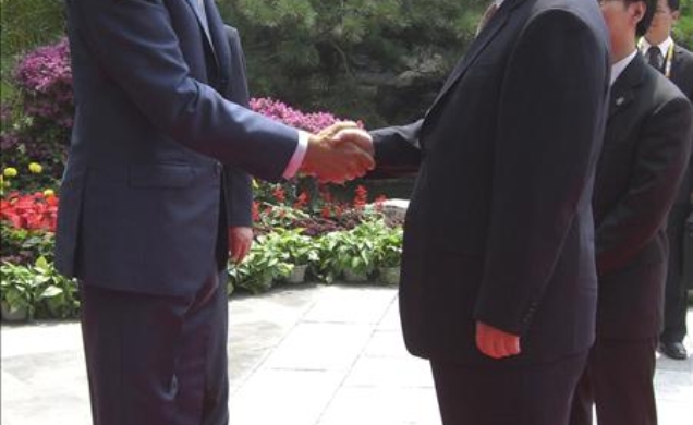 Recibimiento del vicepresidente de China al Príncipe de Asturias a su llegada