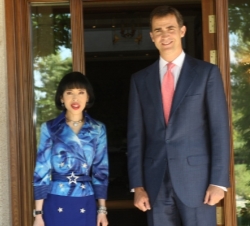 Su Alteza Real el Príncipe de Asturias y la Princesa Chulabhorn Mahidol de Tailandia