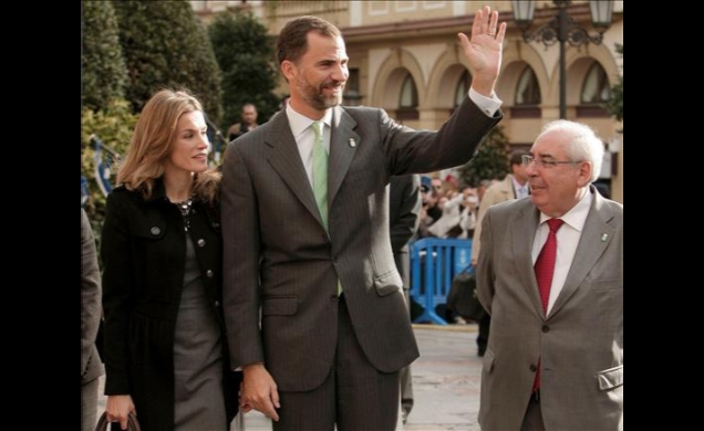 Sus Altezas Reales los Príncipes de Asturias a su llegada a Oviedo