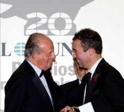 Su Majestad el Rey entrega el Premio Internacional de Periodismo de El Mundo al director del diario The Daily Telegraph, Will Lewis