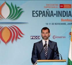 Don Felipe durante su intervención en el encuentro empresarial hispano-indio