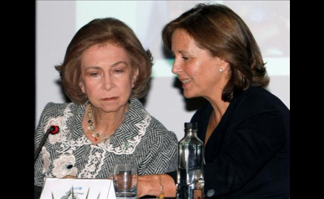 La Reina, junto a la presidenta de UNICEF-España, Consuelo Crepo