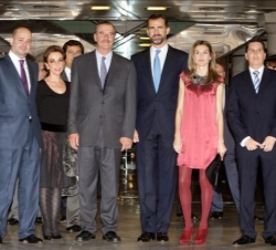 Sus Altezas Reales, con el ex presidente de los Estados Unidos Mexicanos, Vicente Fox, su esposa, Marta Sahagún, el presidente de CEAJE, Patricio Rodr