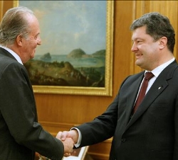 El Rey recibe el saludo del ministro de Asuntos Exteriores de Ucrania