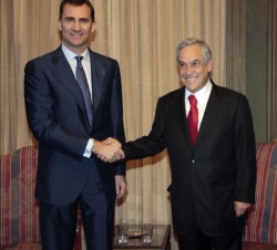 Saludo entre el Príncipe de Asturias y el Presidente electo de Chile, Sebastián Piñera