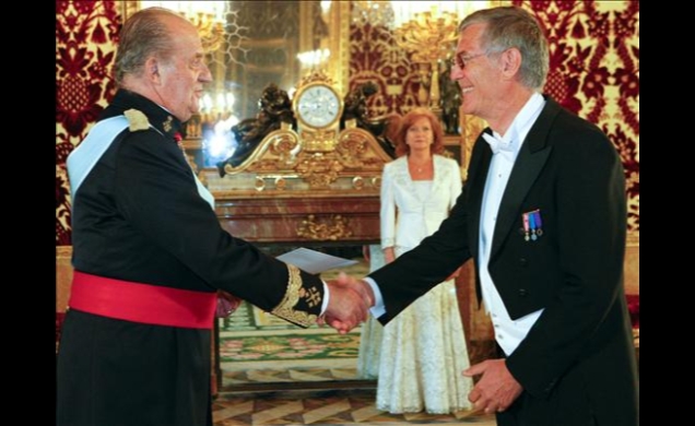 El Rey recibe el saludo del nuevo embajador del Principado de Mónaco