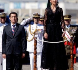 Su Alteza Real, junto al presidente de la Xunta de Galicia, durante el acto