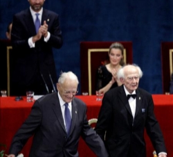 Alain Touraine y Zygmunt Bauman reciben el aplauso de los Príncipes