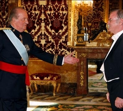 El Rey recibe al Embajador de la República de Mauricio
