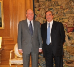 Don Juan Carlos junto a Juan Rosell