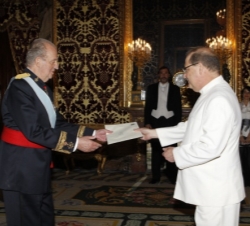 El Rey recibe la credencial del embajador de la República Bolivariana de Venezuela