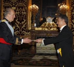 Su Majestad el Rey recibe la credencial del Embajador de la República de Chipre