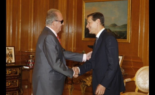 Su Majestad recibe el saludo del viceprimer ministro de la Federación de Rusia, Alexander Zhukov