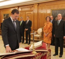 Mariano Rajoy jura su cargo en presencia de Sus Majestades los Reyes