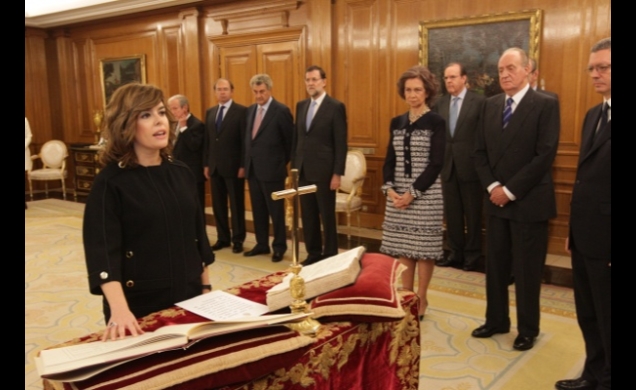 Soraya Sáenz de Santamaría jura su cargo ante Sus Majestades los Reyes