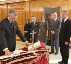 El Fiscal General del Estado, D. Eduardo Torres-Dulce Lifante durante su toma de posesión ante Sus Majestades los Reyes