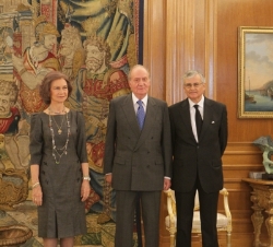 Sus Majestades los Reyes acompañados por el nuevo Fiscal General del Estado, D. Eduardo Torres-Dulce Lifante